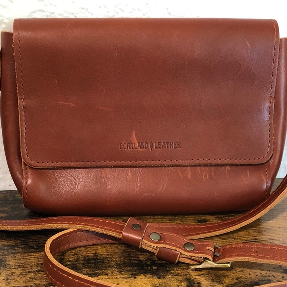 Portland Leather Handbags - Portland Leather Goods Metro Crossbody